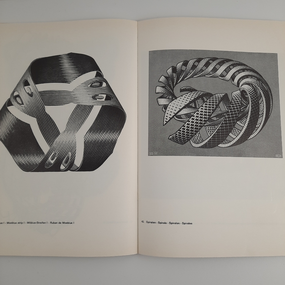 1971 THE GRAPHIC WORK OF MC ESCHER Artist Illusion Staircase Pattern Math Book - Picture 4 of 9